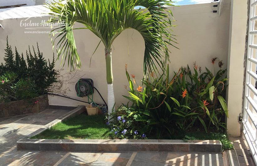 casa-en-venta-paraiso-1-maneiro-margarita-jardin