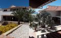 Moderna posada en venta - Playa El Yaque