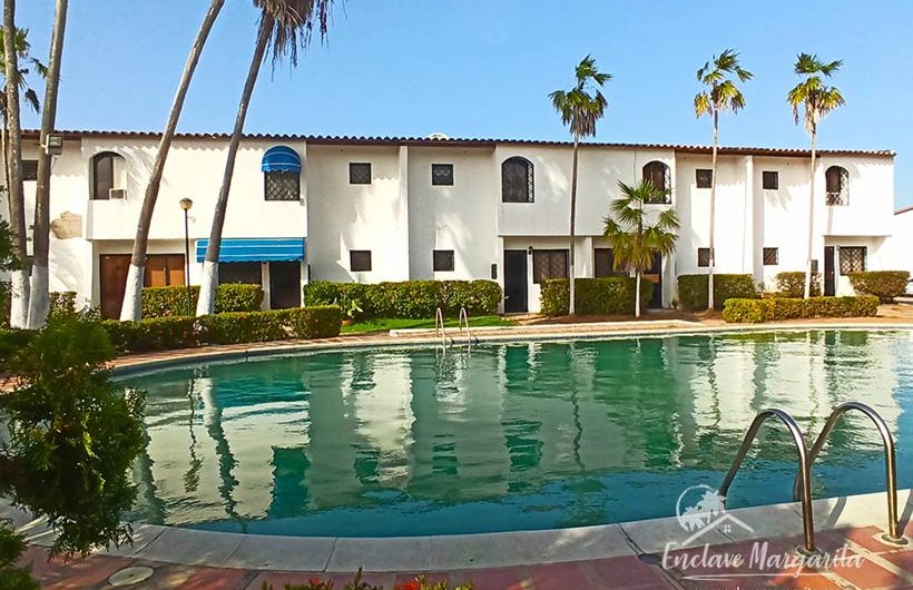 townhouse-3-habitaciones-conjunto-residencial-el-retiro-maneiro (2)
