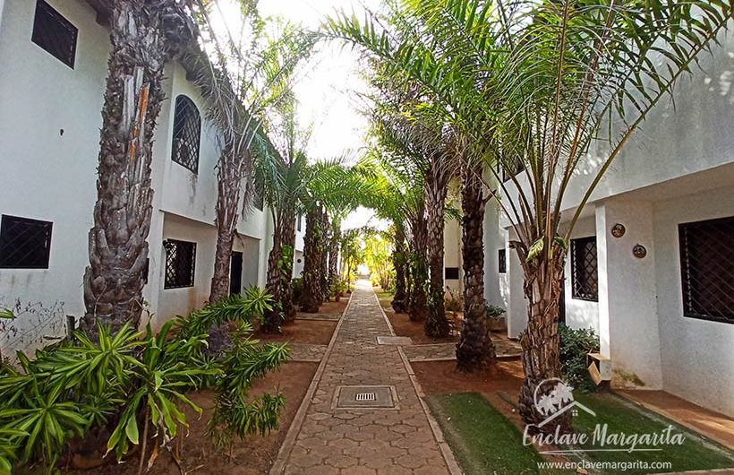 townhouse-3-habitaciones-conjunto-residencial-el-retiro-maneiro (5)