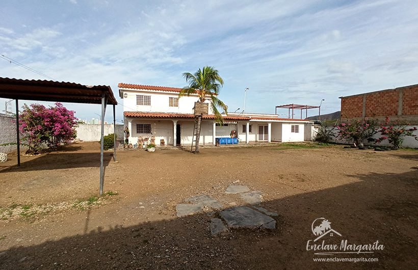 Se vende casa con anexo en Juangriego. Oferta casa (3)