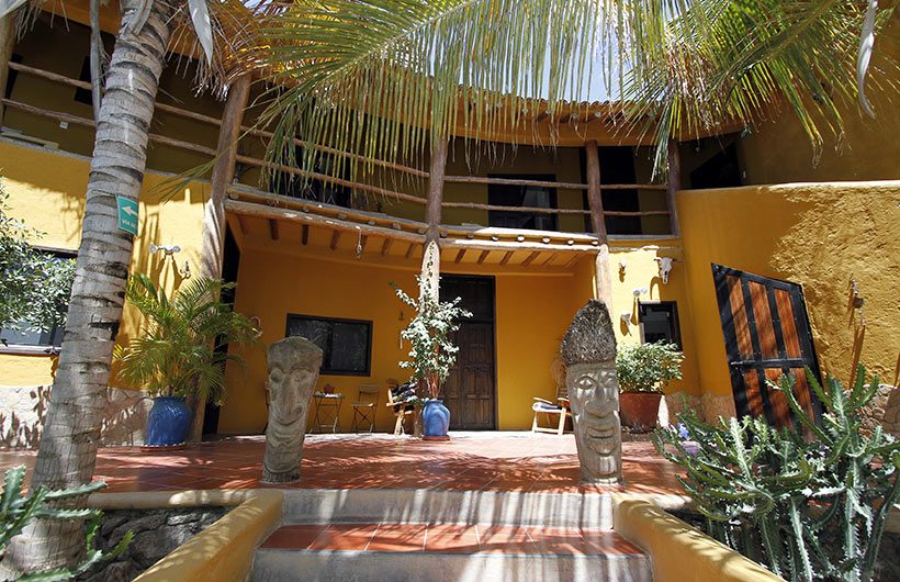 en-venta-hotel-boutique-playa-el-yaque (5)