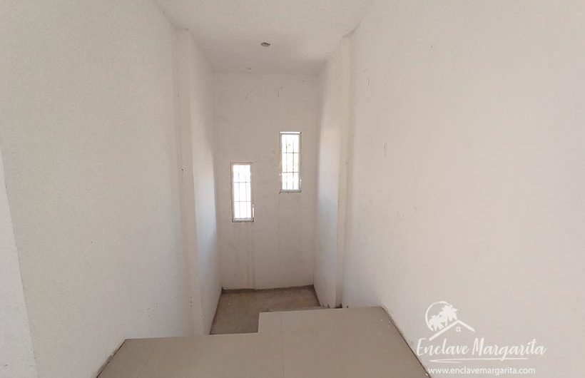 Se vende Townhouse en Los Robles Isla de Margarita (5)