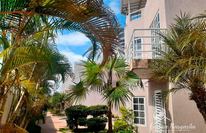 Townhouse 3 habitaciones Guacuco Margarita (1)