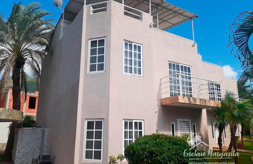 Townhouse 3 habitaciones Guacuco Margarita (3)