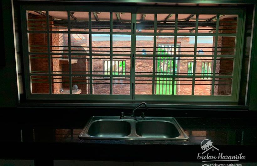 vende-casa-3-habitaciones-urb-las-marites-isla-Margarita (21)