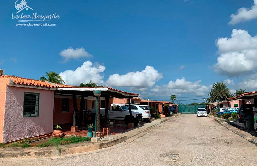 VENDIDO – Casa 3 hab. en Urb. Las Marites – Isla de Margarita