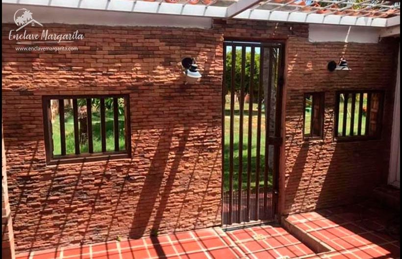 vende-casa-3-habitaciones-urb-las-marites-isla-Margarita (28)