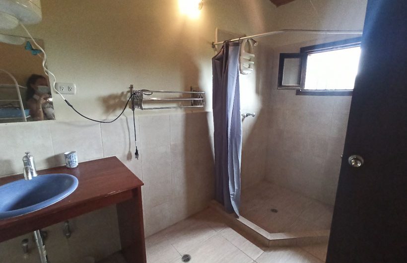 VENDIDA – Casa de 4 habitaciones via Guarame – Playa Guacuco