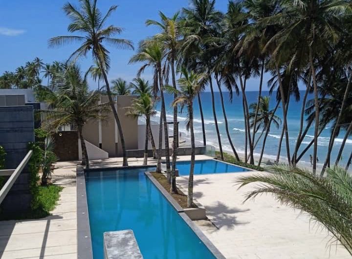 Se vende hotel nuevo en primera linea de playa en Playa El Agua – Isla de Margarita
