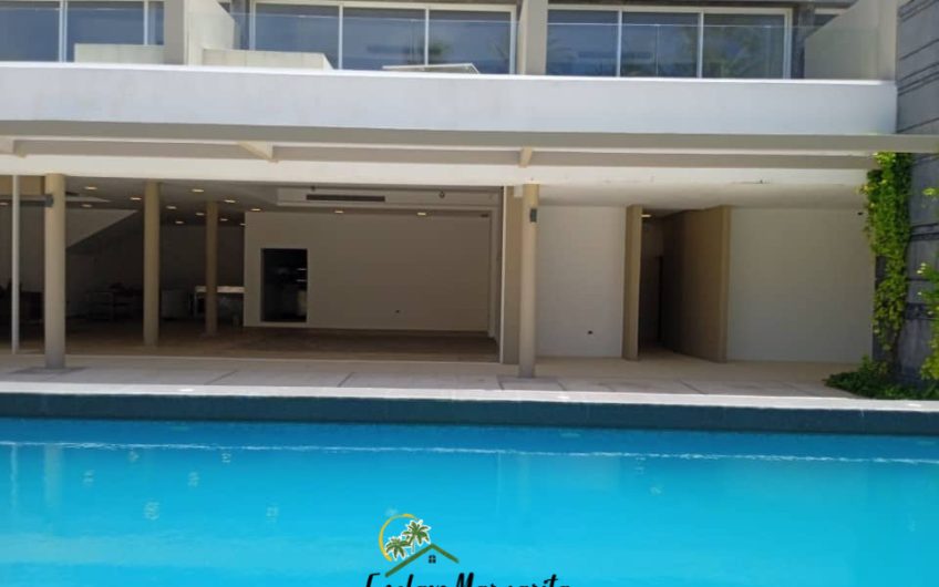 Se vende hotel nuevo en primera linea de playa en Playa El Agua – Isla de Margarita