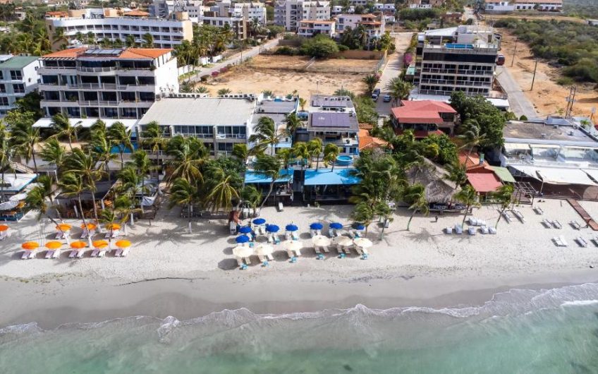 Se venden terrenos en primera Línea Playa El Yaque – Isla de Margarita.