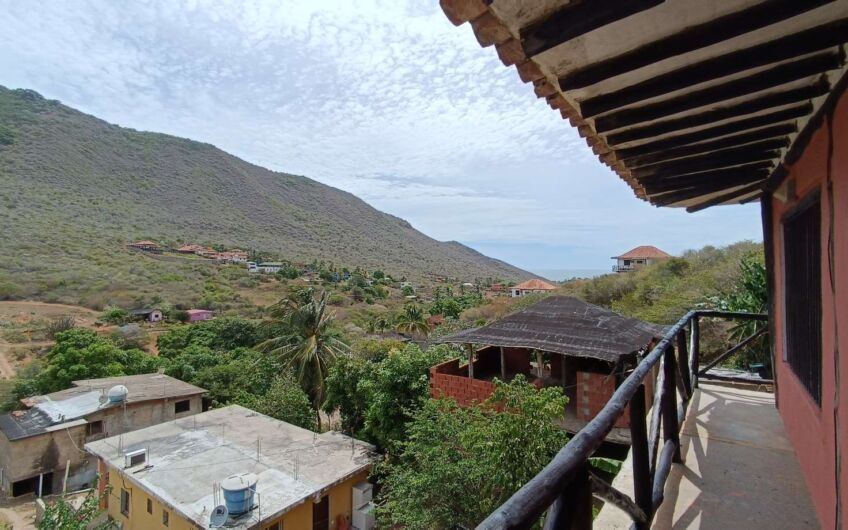 Venta casa con vista al mar en Guarame Isla de Margarita