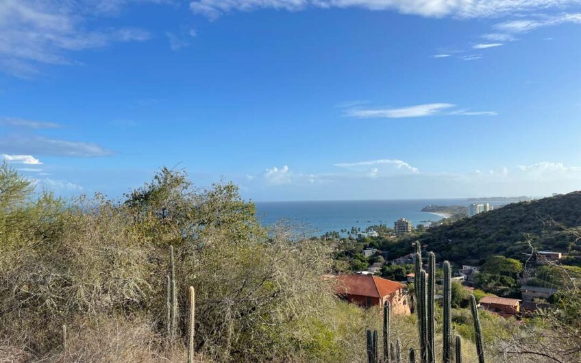 terreno-con-espectacular-vista-al-mar-en-pampatar-isla-de-margarita