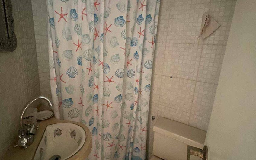 Se vende apartamento 3 hab. con playa privada Res. La Blanquilla – Puerto Real