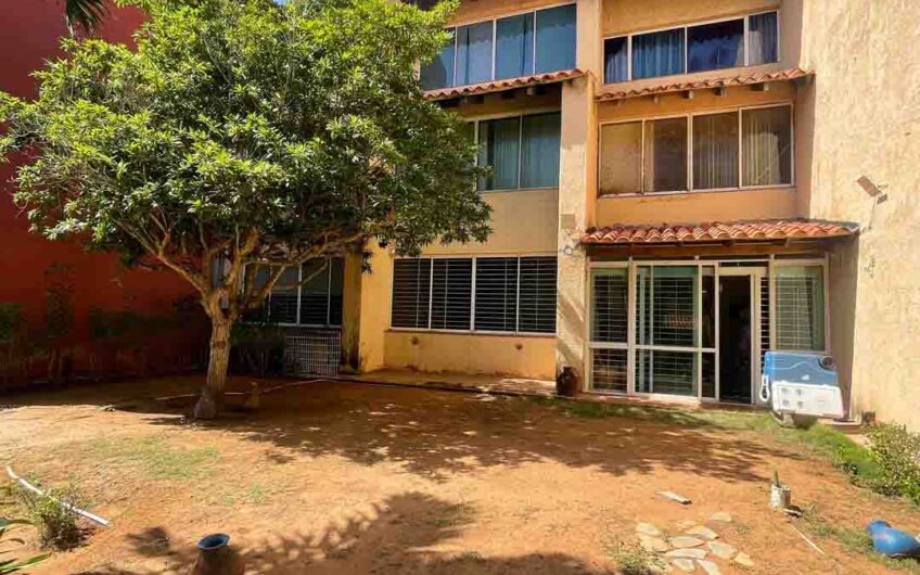 Se vende apartamento 3 hab. con playa privada Res. La Blanquilla – Puerto Real