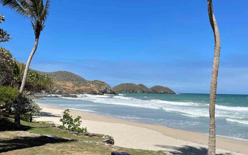 Se vende apartamento 3 hab. con playa privada Res. La Blanquilla – Puerto Real