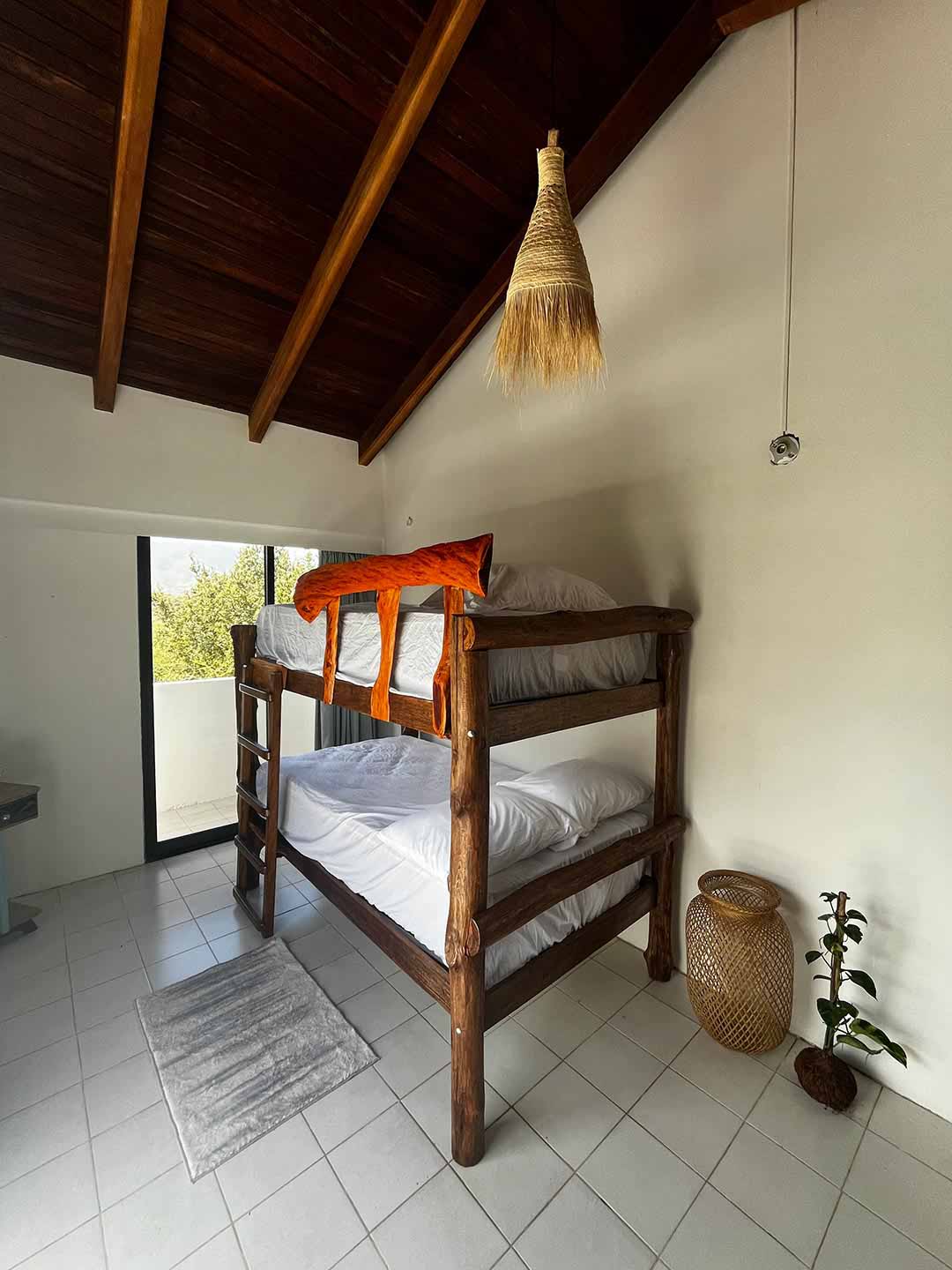 Alquiler Casa Vacacional Isla Margarita | Vista Mar y Montaña para 9 Personas