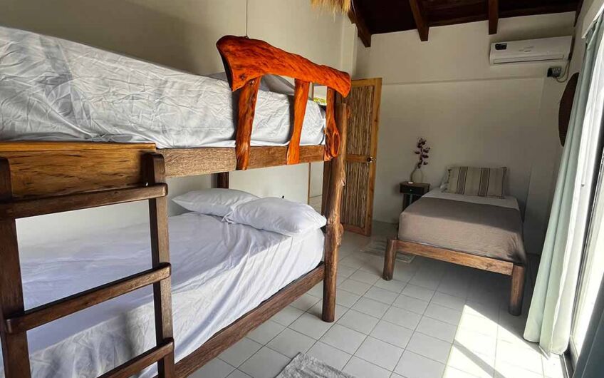 Alquiler Casa Vacacional Isla Margarita | Vista Mar y Montaña para 9 Personas