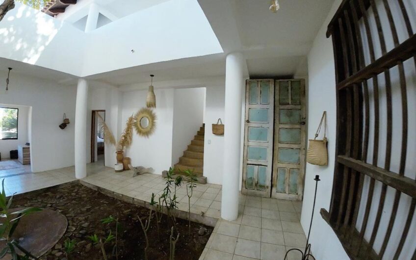 Alquiler Casa Vacacional Isla Margarita | Vista Mar y Montaña para 9 Personas