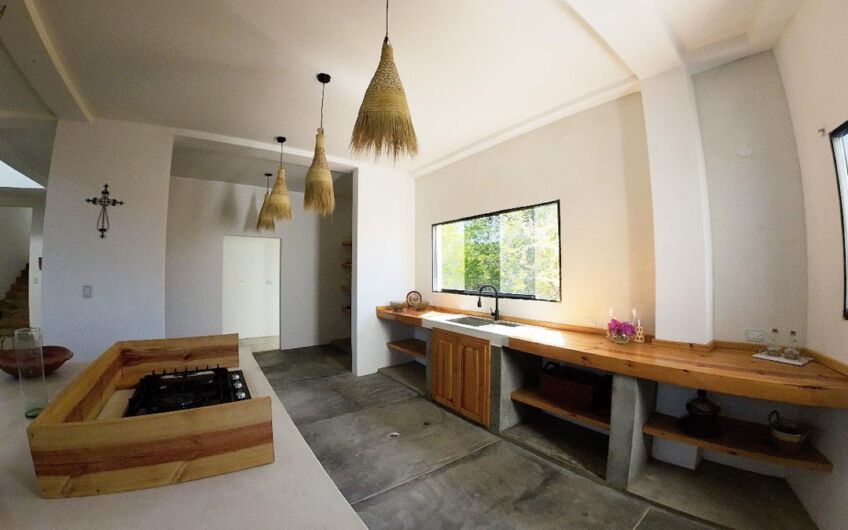 Alquiler Casa Vacacional Isla Margarita | Vista Mar y Montaña para 9 Personas