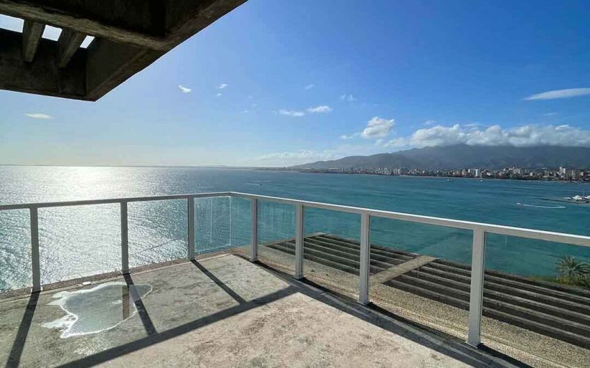 En venta apartamento frente al mar en el Morro – Isla de Margarita