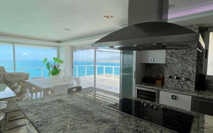 En venta apartamento frente al mar en el Morro – Isla de Margarita