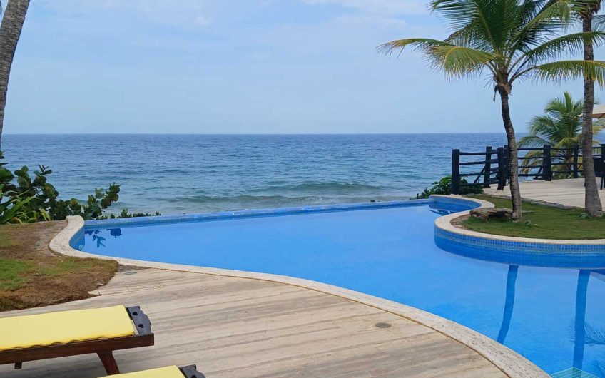 En venta casa de lujo frente al mar en Los Ranchos de Chana Isla de Margarita