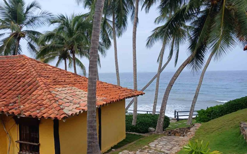 En venta casa de lujo frente al mar en Los Ranchos de Chana Isla de Margarita