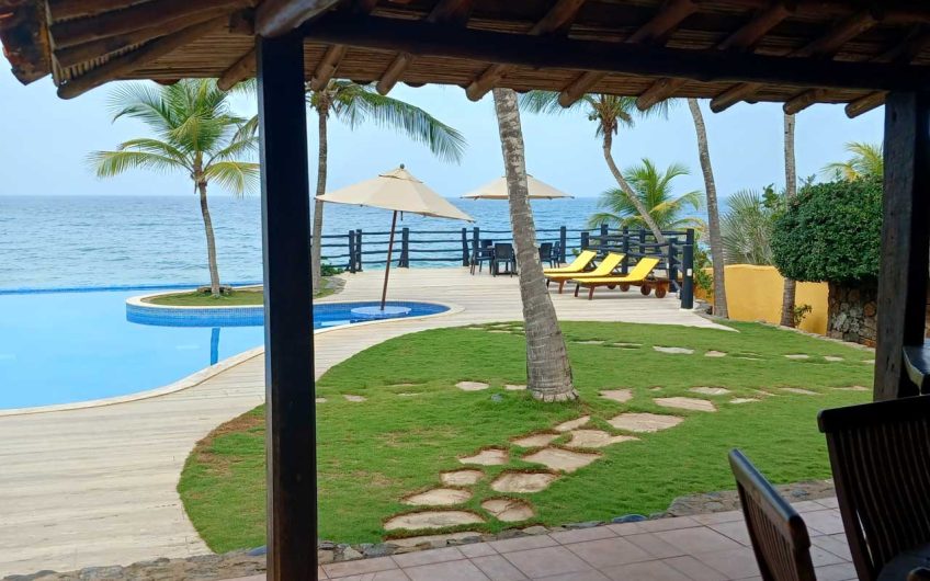 En venta casa de lujo frente al mar en Los Ranchos de Chana Isla de Margarita