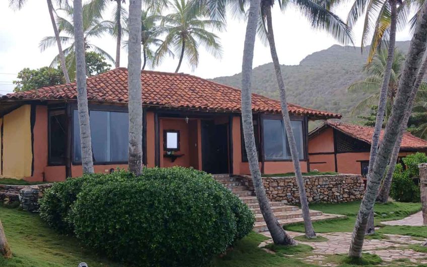 En venta casa de lujo frente al mar en Los Ranchos de Chana Isla de Margarita