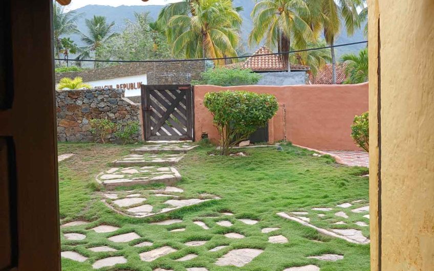 En venta casa de lujo frente al mar en Los Ranchos de Chana Isla de Margarita