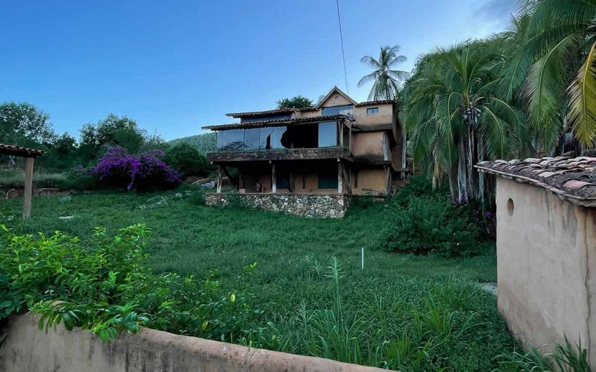 VENDIDA – En venta hermosa casa con espléndida vista al mar en Guarame Isla de Margarita
