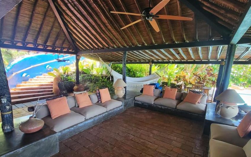 Se vende espectacular casa de lujo frente al mar en Los Ranchos de Chana