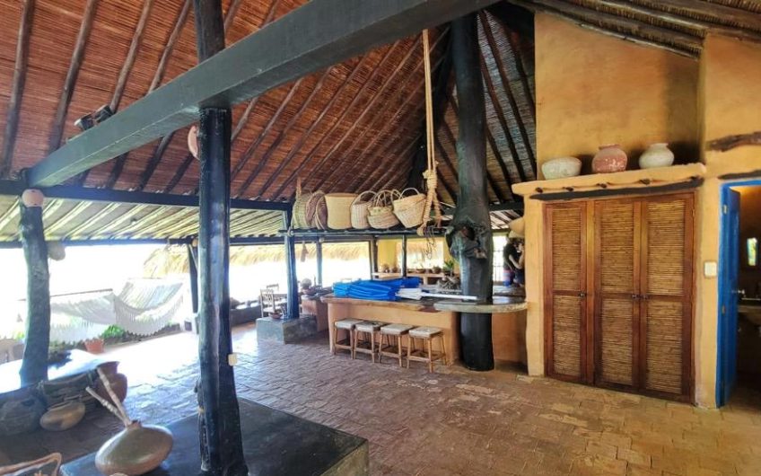 Se vende espectacular casa de lujo frente al mar en Los Ranchos de Chana