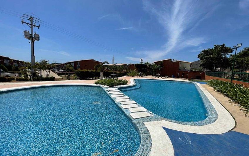 Townhouse en venta en El Valle del Espíritu Santo – Isla de Margarita