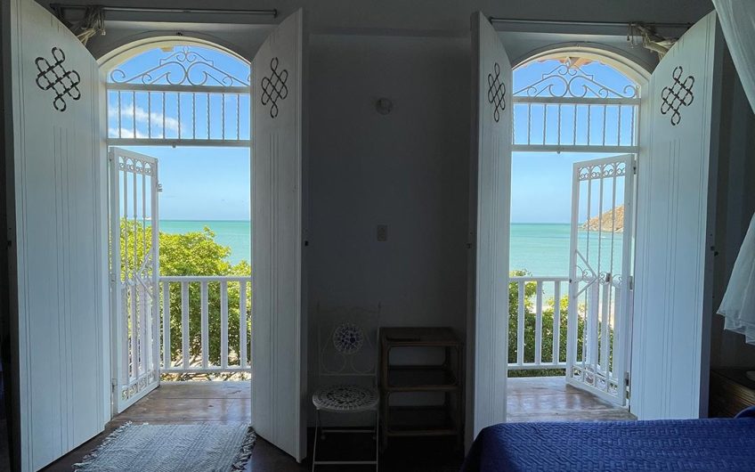 Hermosa casa vacacional frente al mar en Playa Zaragoza Isla de Margarita