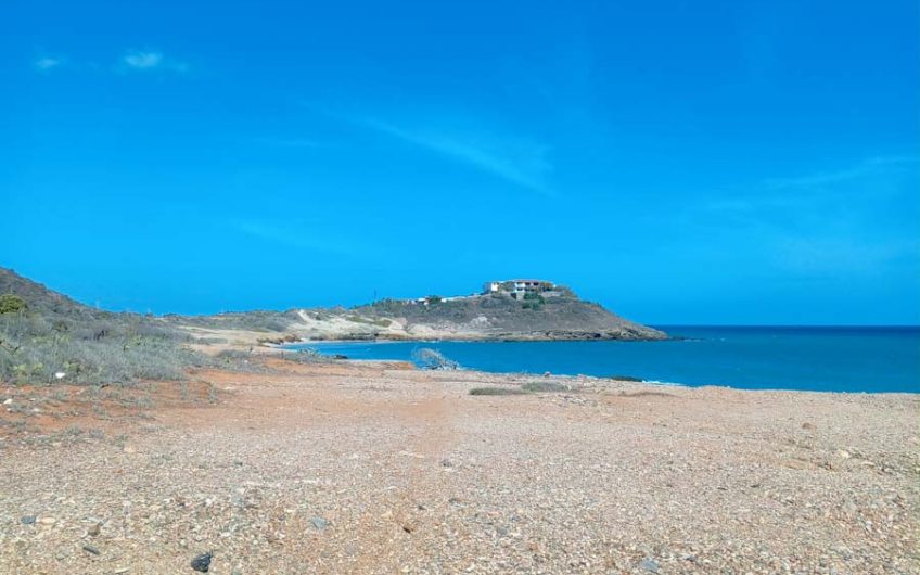 Venta de lotes de Terrenos Frente a Playa Taguantar – Juangriego – Isla Margarita