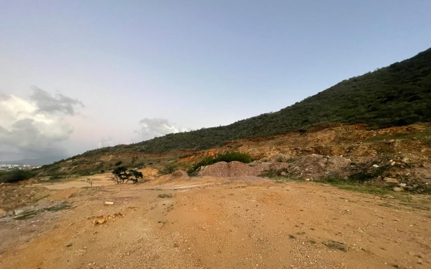 Venta de lotes de Terrenos Frente a Playa Taguantar – Juangriego – Isla Margarita