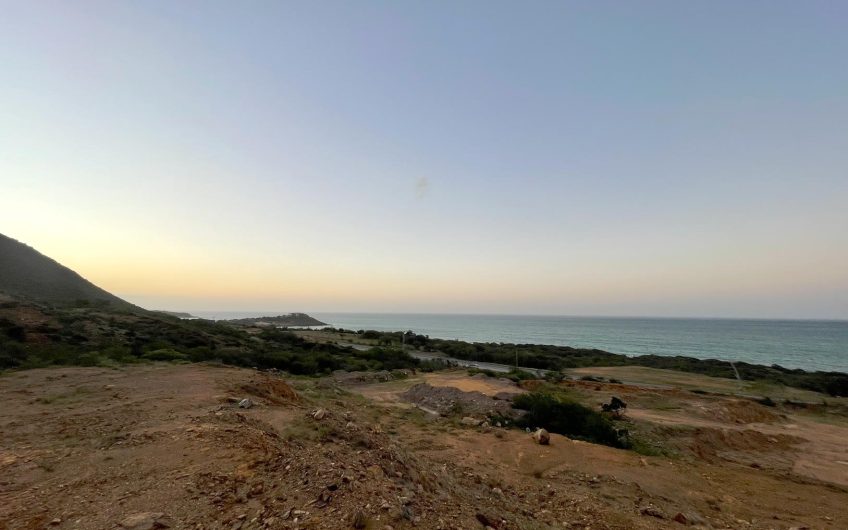 Venta de lotes de Terrenos Frente a Playa Taguantar – Juangriego – Isla Margarita