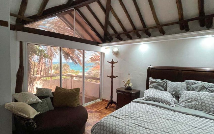 Hermosa casa en venta con vista al mar en Guacuco – Guarame