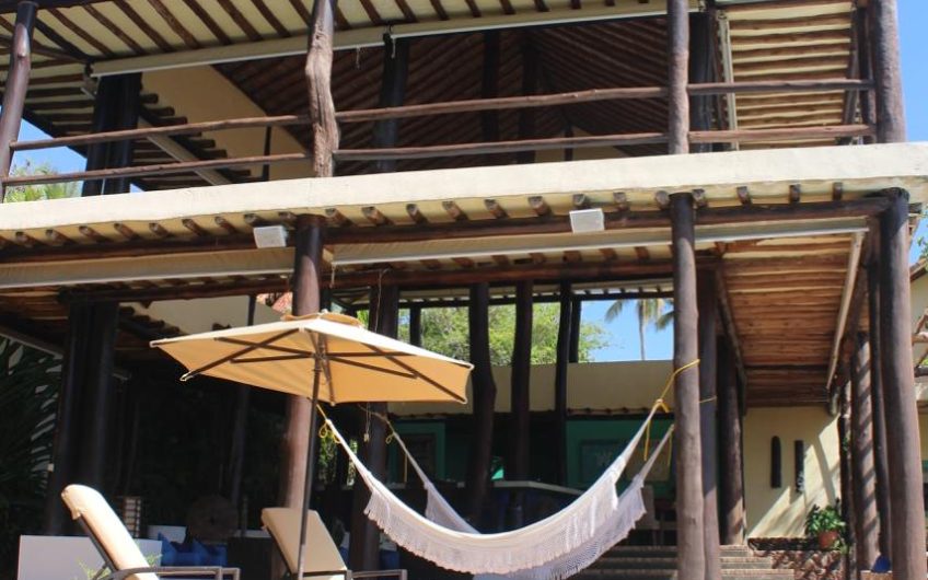 Se vende Rancho de Chana con cancha de pádel y vista al mar en Isla de Margarita