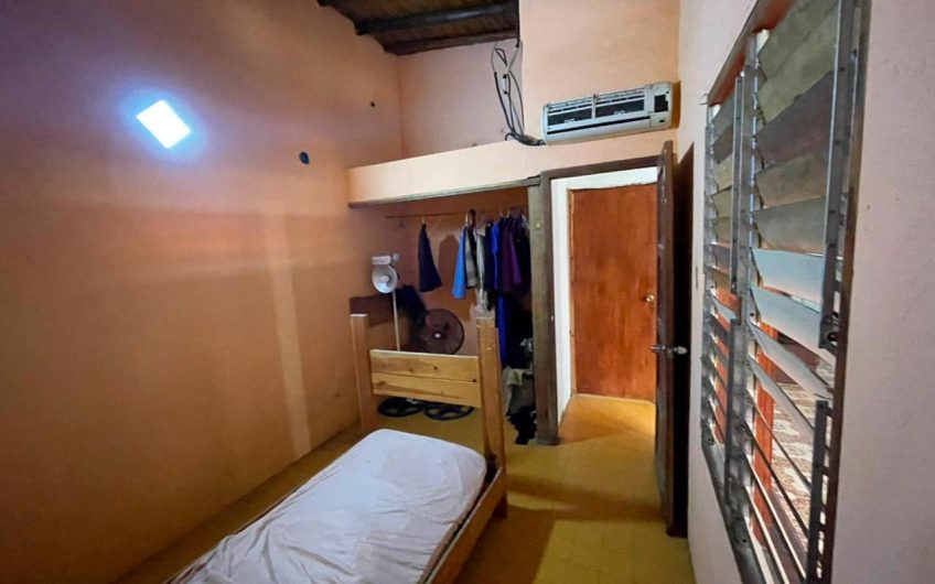 Se vende casa colonial con vista al mar en Playa Zaragoza – Isla de Margarita