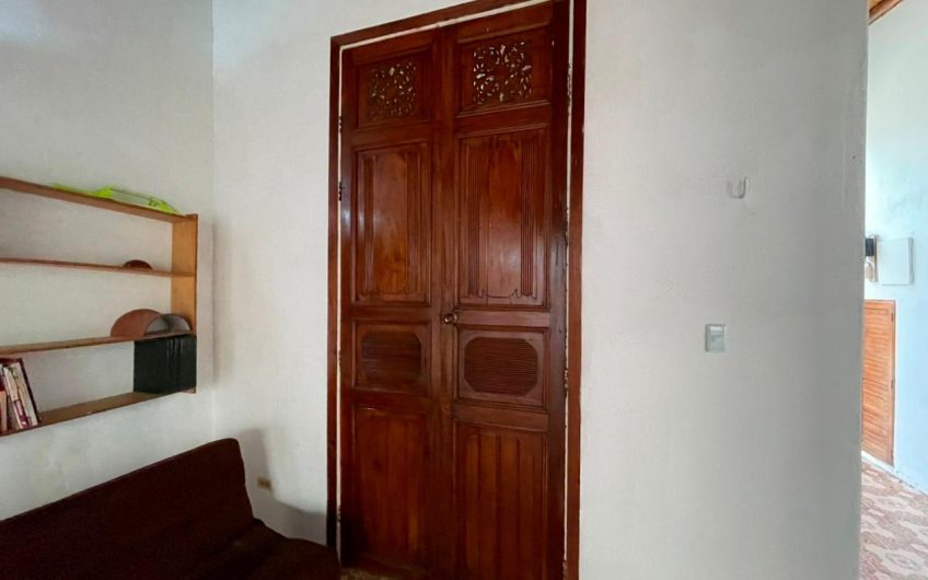 Se vende casa colonial con vista al mar en Playa Zaragoza – Isla de Margarita