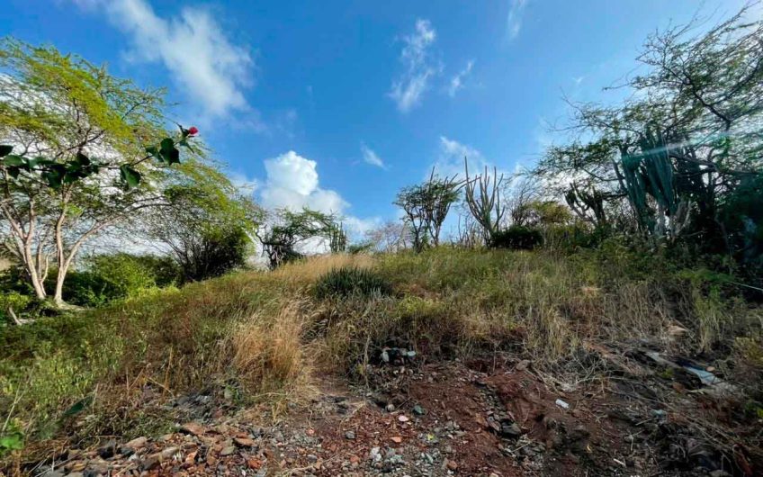 Se vende casa colonial con vista al mar en Playa Zaragoza – Isla de Margarita