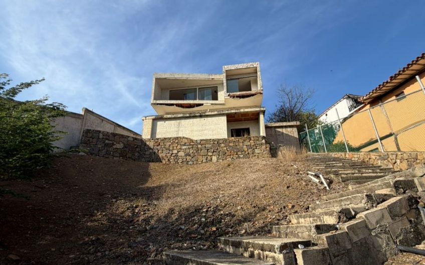 Se vende casa con vista al mar en Pampatar – Colinas de Polanco