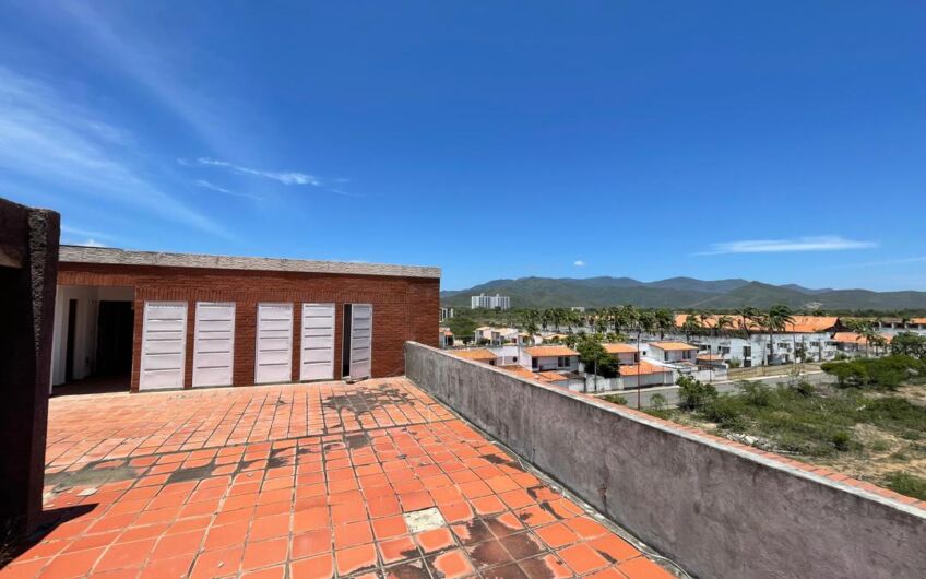 Se vende apartamento con vista al mar y atardecer de Juangriego – Isla Margarita