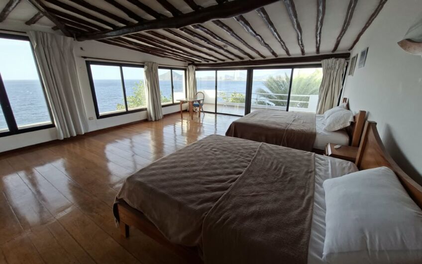 Exclusiva casa en el Morro de Juangriego: Lujo, ubicación única y vistas frente al mar con el mejor atardecer de Margarita