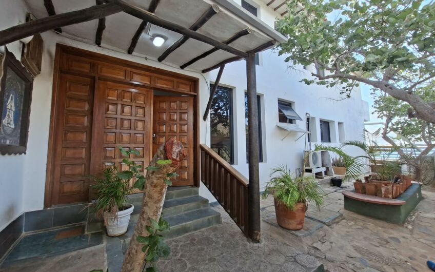 Exclusiva casa en el Morro de Juangriego: Lujo, ubicación única y vistas frente al mar con el mejor atardecer de Margarita