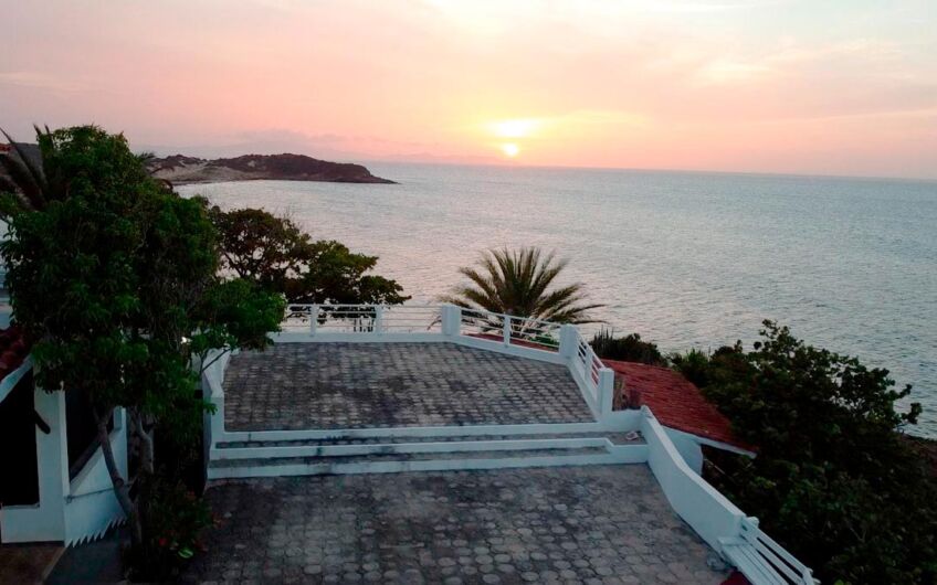 Exclusiva casa en el Morro de Juangriego: Lujo, ubicación única y vistas frente al mar con el mejor atardecer de Margarita
